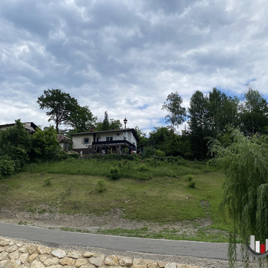 Sonniges Baugrundstück in Nähe des LKH Leoben in Hanglage (3133-2)