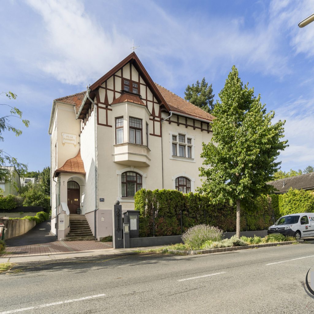 Feudale repräsentative Jugendstilvilla in Wien-Rodaun mit historischem Charme und modernem Komfort