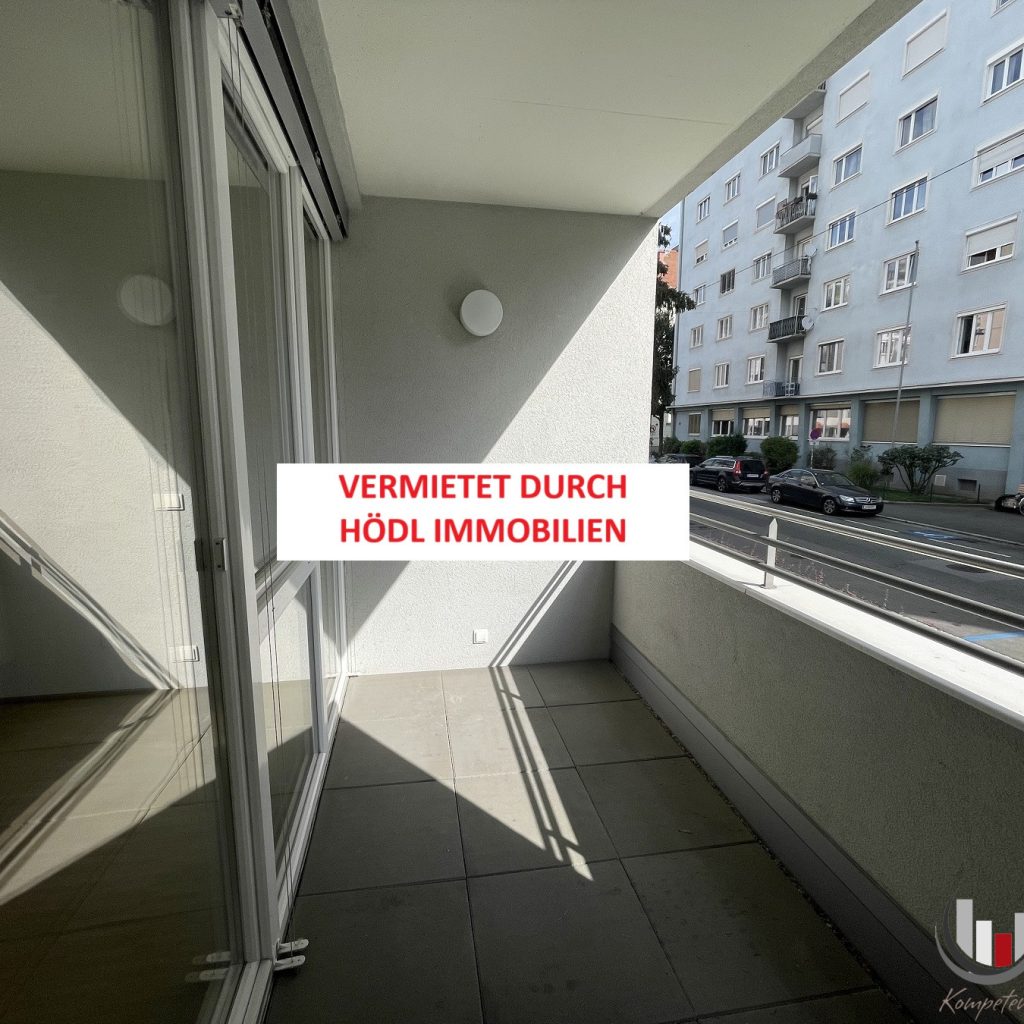 Neuwertige 2-Zimmerwohnung mit Loggia in zentraler Innenstadtlage (5301)